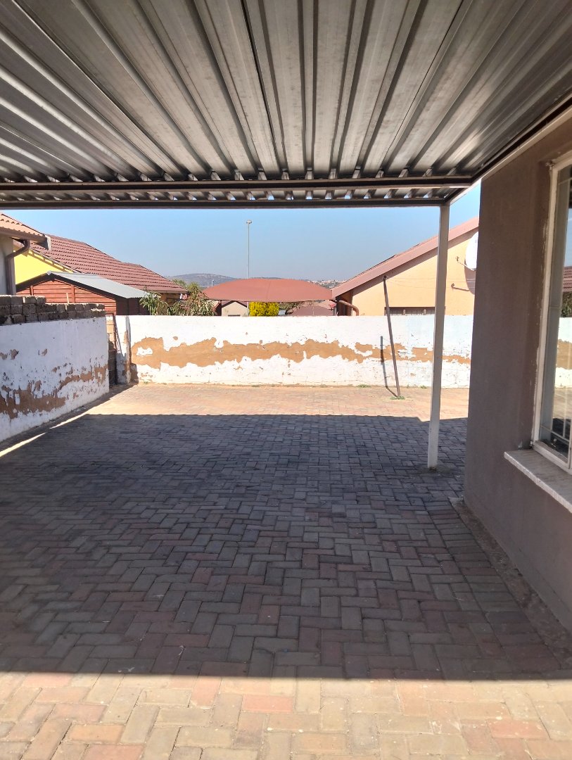 2 Bedroom Property for Sale in Elandspoort Gauteng