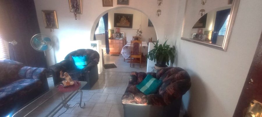 2 Bedroom Property for Sale in Lenasia Ext 5 Gauteng