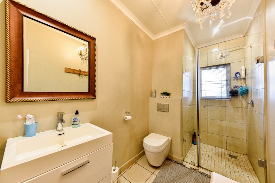 2 Bedroom Property for Sale in Silver Lakes Golf Estate Gauteng