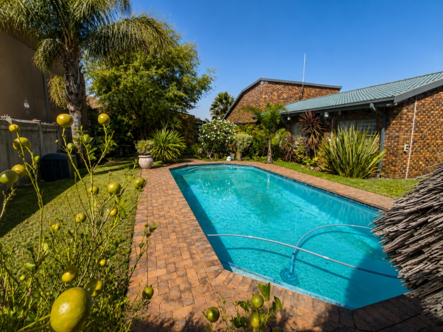 3 Bedroom Property for Sale in Vanderbijlpark SE 4 Gauteng