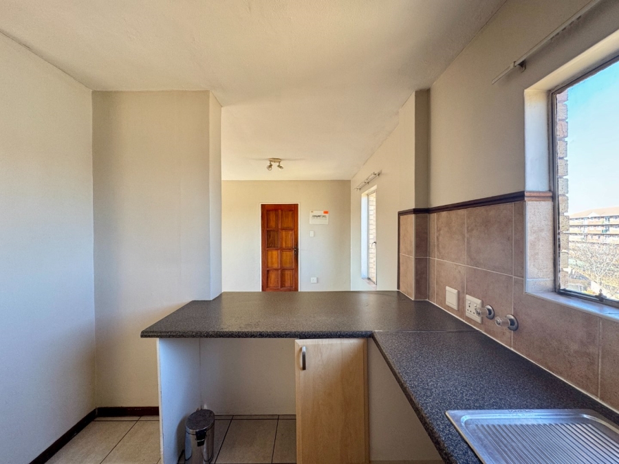 3 Bedroom Property for Sale in Die Hoewes Gauteng