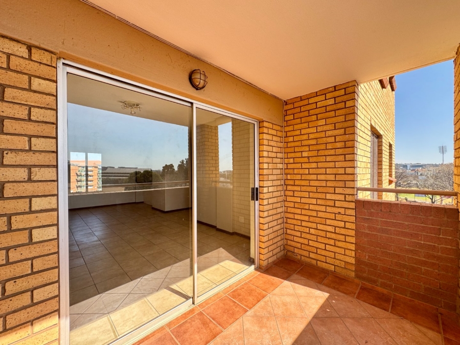 3 Bedroom Property for Sale in Die Hoewes Gauteng
