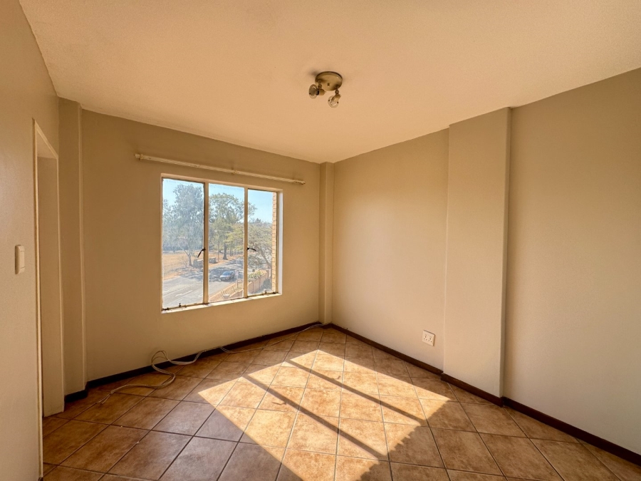3 Bedroom Property for Sale in Die Hoewes Gauteng