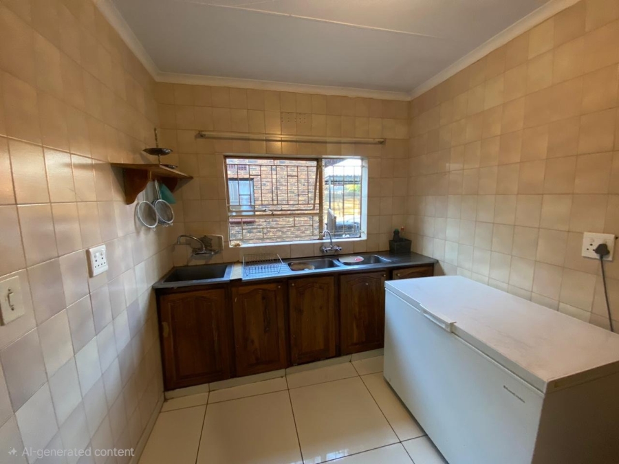 4 Bedroom Property for Sale in Crystal Park Gauteng