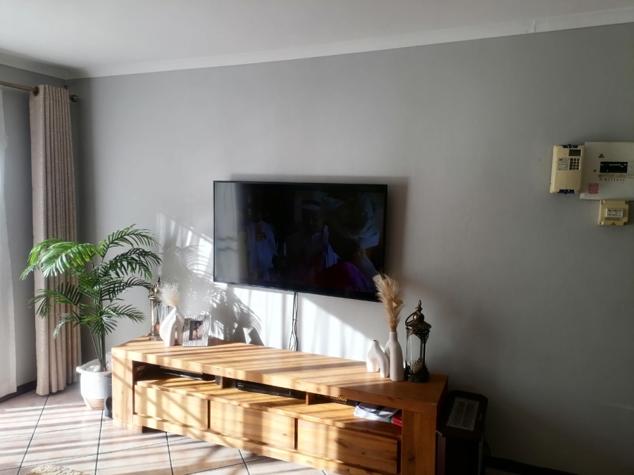 2 Bedroom Property for Sale in Witfield Gauteng