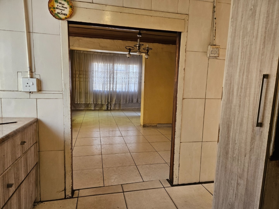 2 Bedroom Property for Sale in Daveyton Gauteng