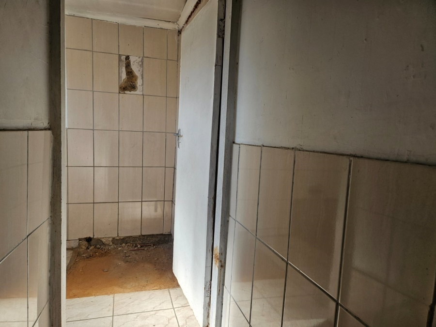2 Bedroom Property for Sale in Daveyton Gauteng
