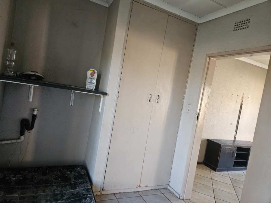 2 Bedroom Property for Sale in Daveyton Gauteng