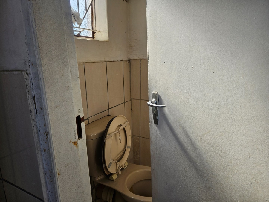 2 Bedroom Property for Sale in Daveyton Gauteng
