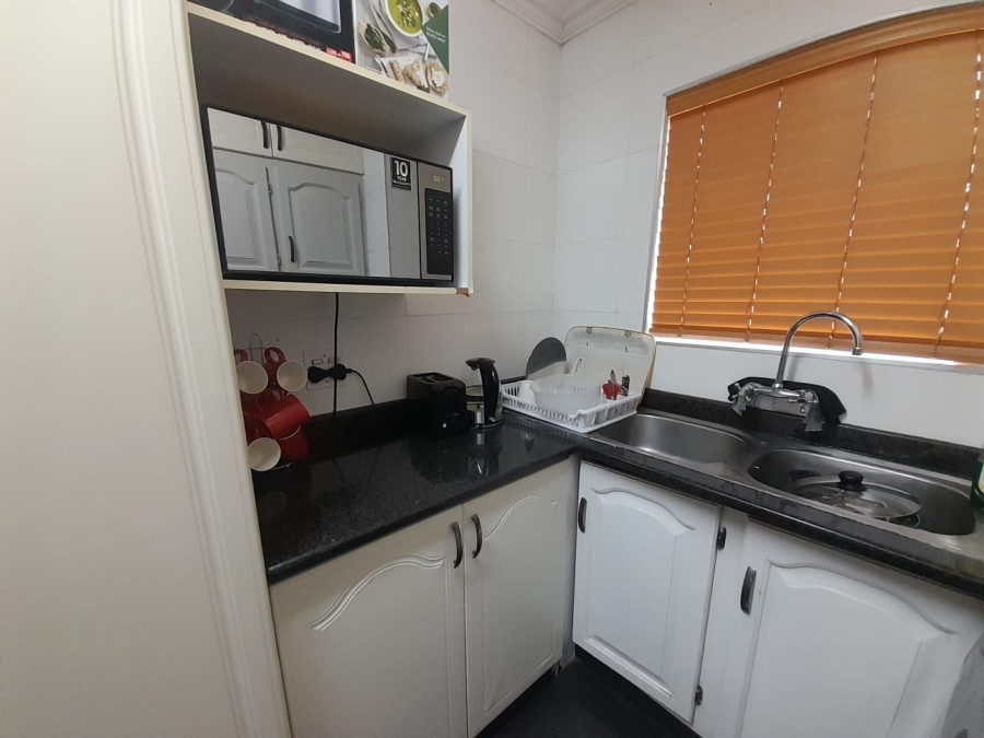 2 Bedroom Property for Sale in Ferndale Gauteng
