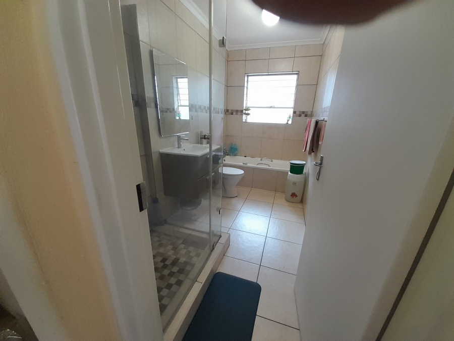 2 Bedroom Property for Sale in Ferndale Gauteng
