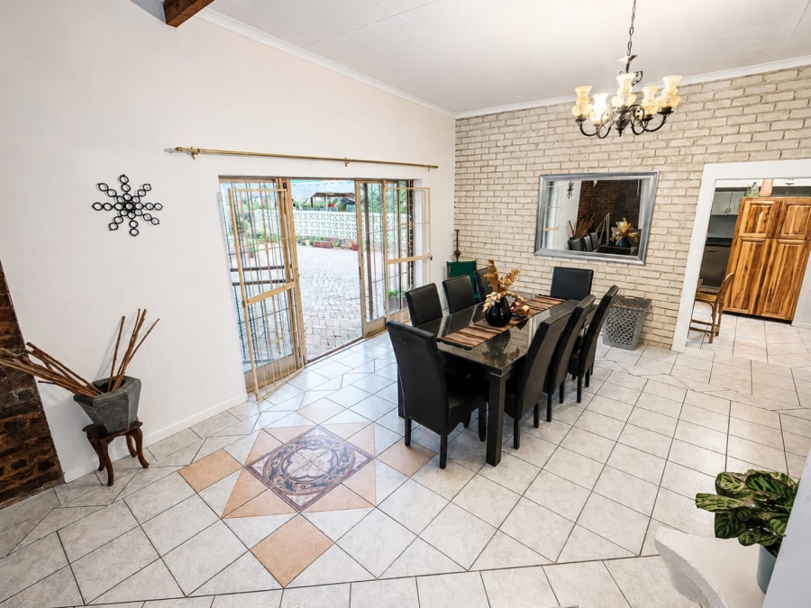 5 Bedroom Property for Sale in Murrayfield Gauteng