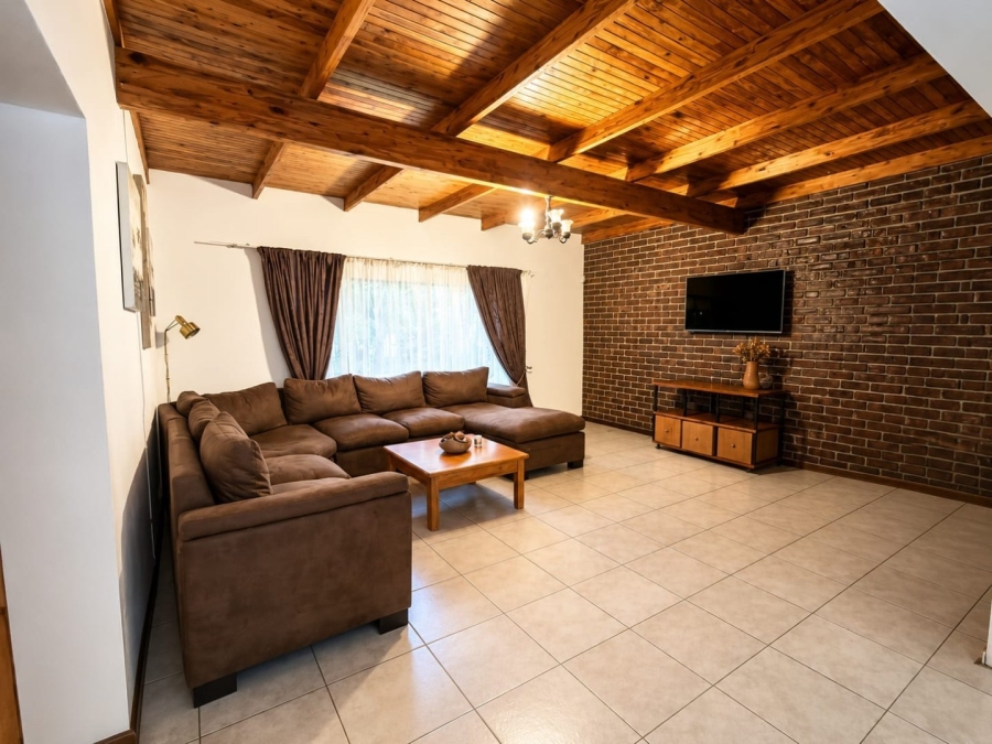 5 Bedroom Property for Sale in Murrayfield Gauteng