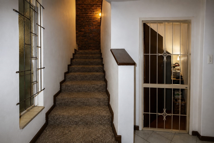 5 Bedroom Property for Sale in Murrayfield Gauteng