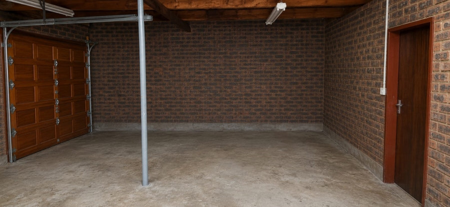 5 Bedroom Property for Sale in Murrayfield Gauteng