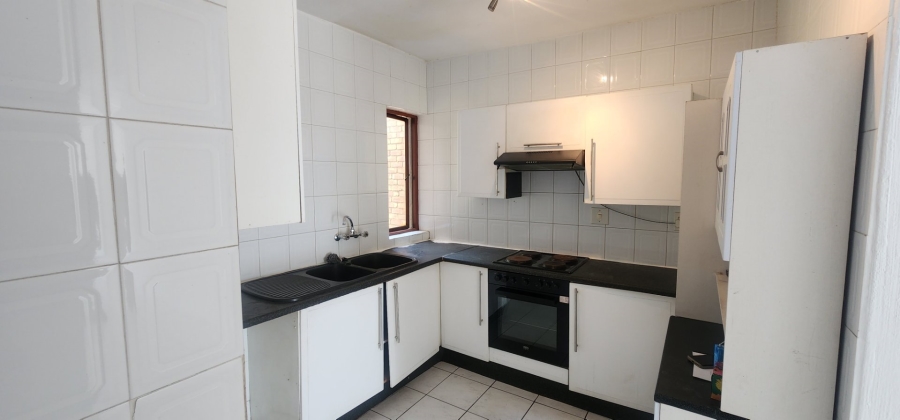 To Let 3 Bedroom Property for Rent in Bassonia Gauteng