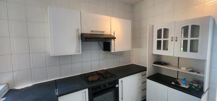 To Let 3 Bedroom Property for Rent in Bassonia Gauteng