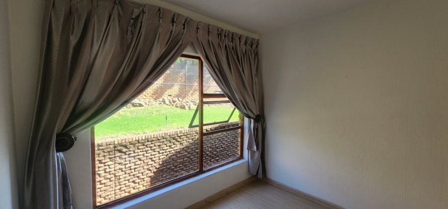 To Let 3 Bedroom Property for Rent in Bassonia Gauteng