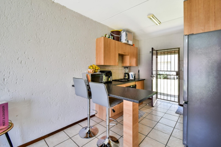 2 Bedroom Property for Sale in Hughes Gauteng