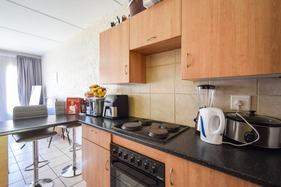 2 Bedroom Property for Sale in Hughes Gauteng