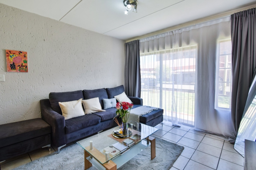 2 Bedroom Property for Sale in Hughes Gauteng