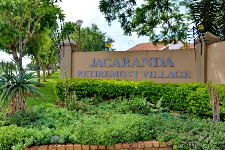 To Let 2 Bedroom Property for Rent in Honeydew Grove Gauteng