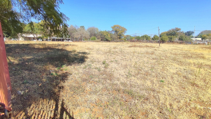 Commercial Property for Sale in Eldoraigne Gauteng