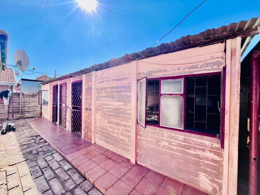 3 Bedroom Property for Sale in Soshanguve East Ext 5 Gauteng