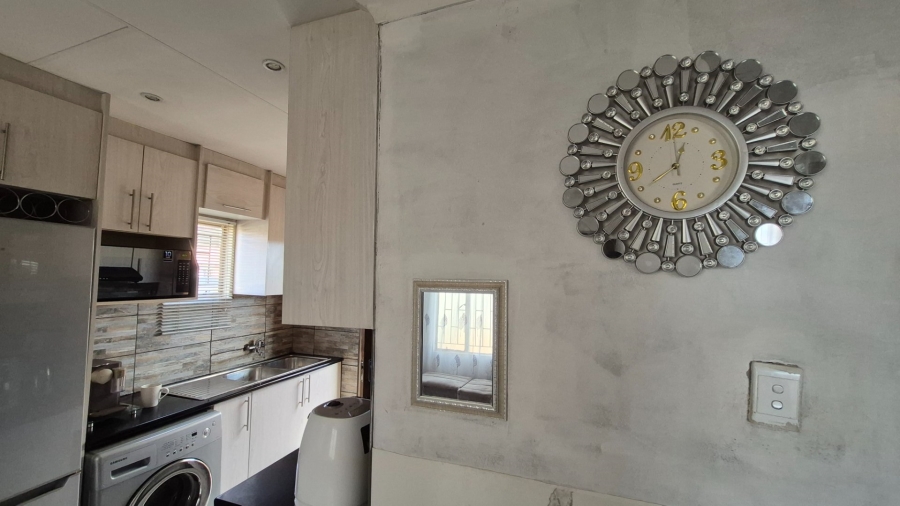 2 Bedroom Property for Sale in Sky City Gauteng