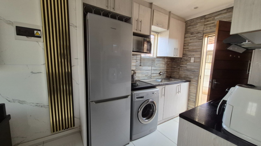 2 Bedroom Property for Sale in Sky City Gauteng