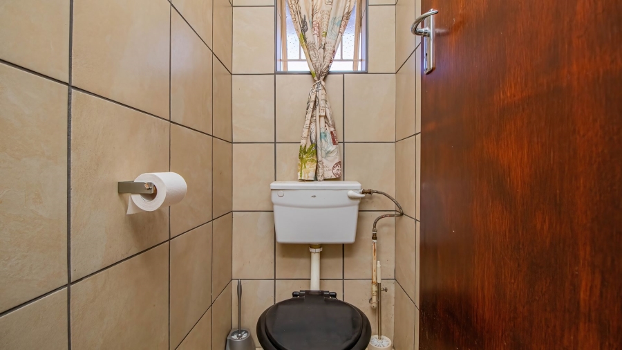 3 Bedroom Property for Sale in Bonaero Park Gauteng