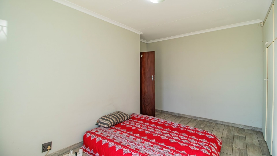 3 Bedroom Property for Sale in Bonaero Park Gauteng