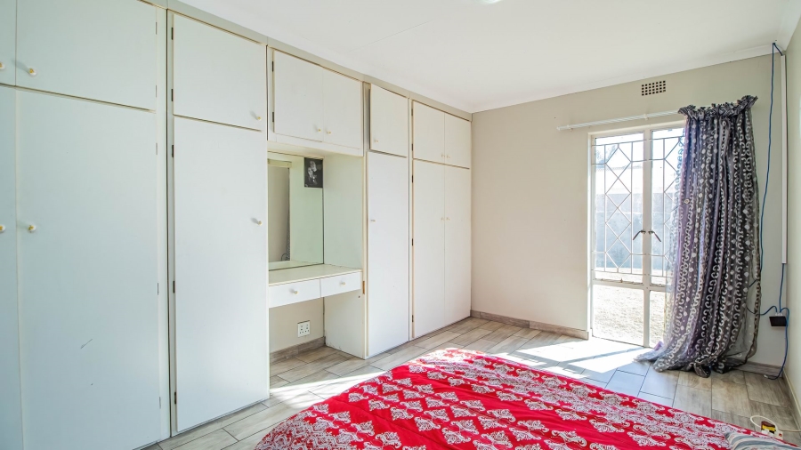 3 Bedroom Property for Sale in Bonaero Park Gauteng
