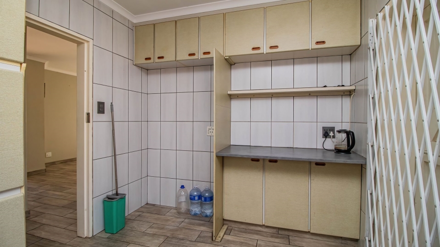 3 Bedroom Property for Sale in Bonaero Park Gauteng