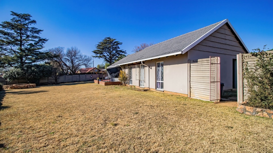 3 Bedroom Property for Sale in Bonaero Park Gauteng