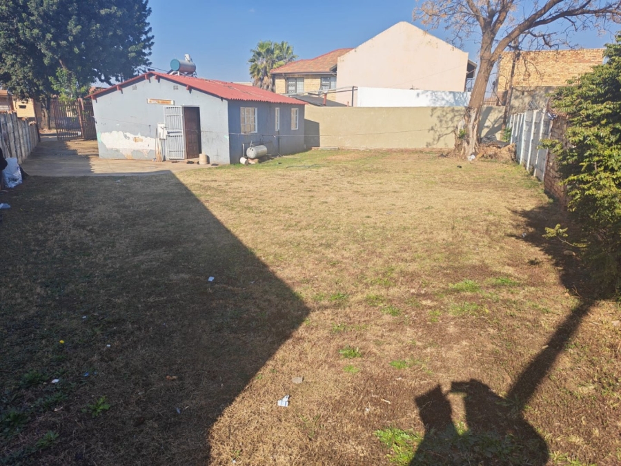 2 Bedroom Property for Sale in Lenasia Ext 2 Gauteng