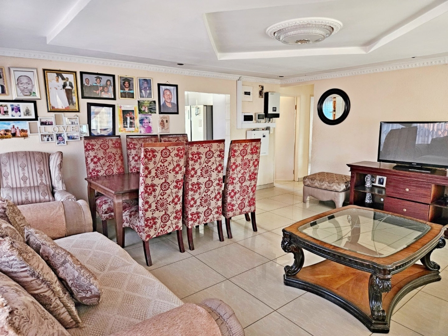 3 Bedroom Property for Sale in Ebony Park Gauteng