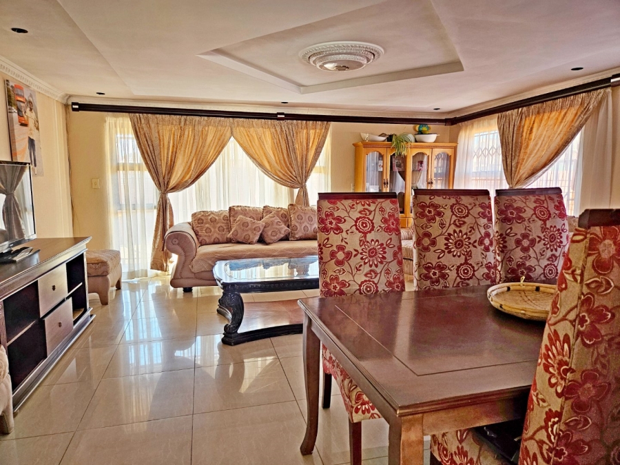 3 Bedroom Property for Sale in Ebony Park Gauteng