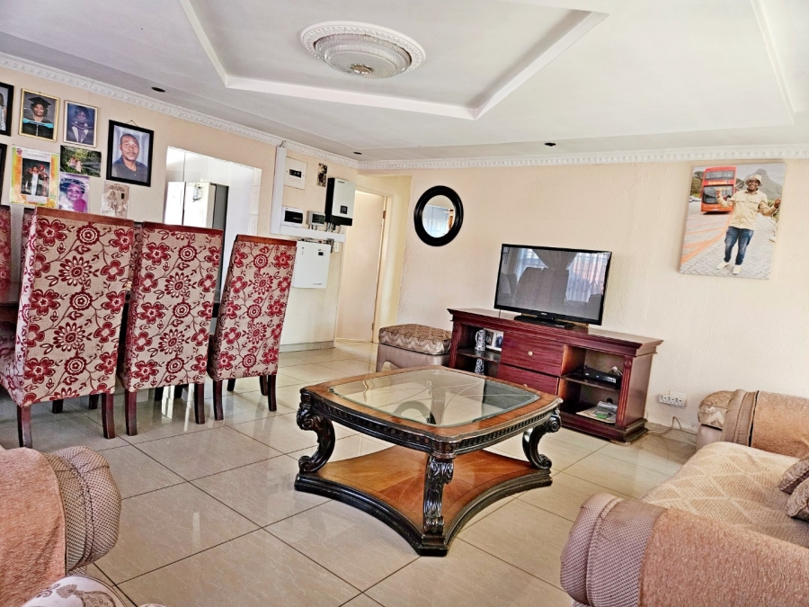 3 Bedroom Property for Sale in Ebony Park Gauteng