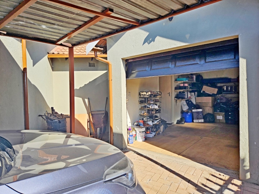 3 Bedroom Property for Sale in Ebony Park Gauteng