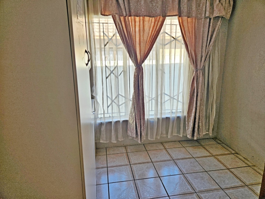 3 Bedroom Property for Sale in Ebony Park Gauteng