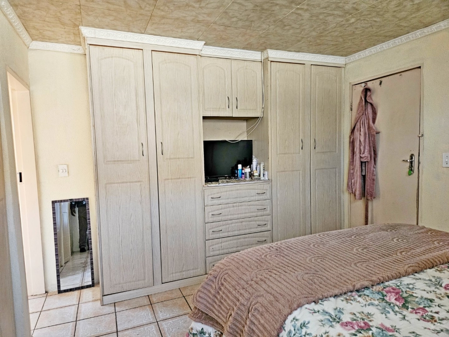 3 Bedroom Property for Sale in Ebony Park Gauteng