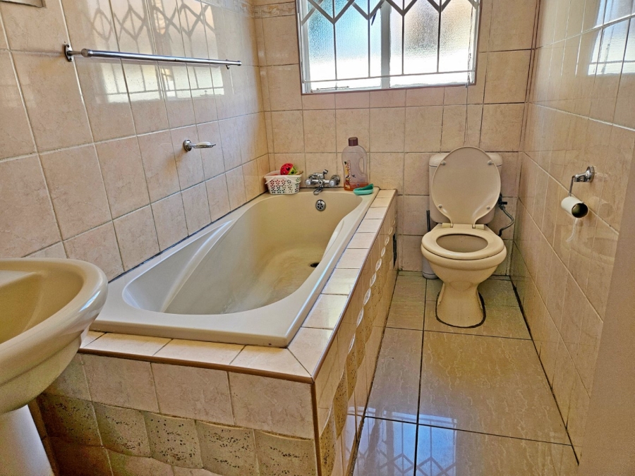 3 Bedroom Property for Sale in Ebony Park Gauteng