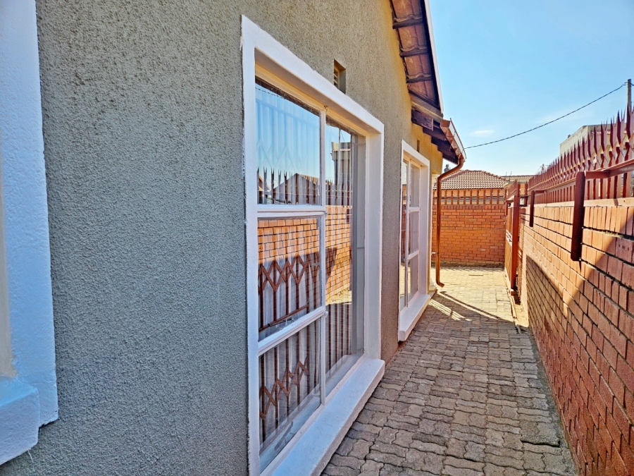 3 Bedroom Property for Sale in Ebony Park Gauteng