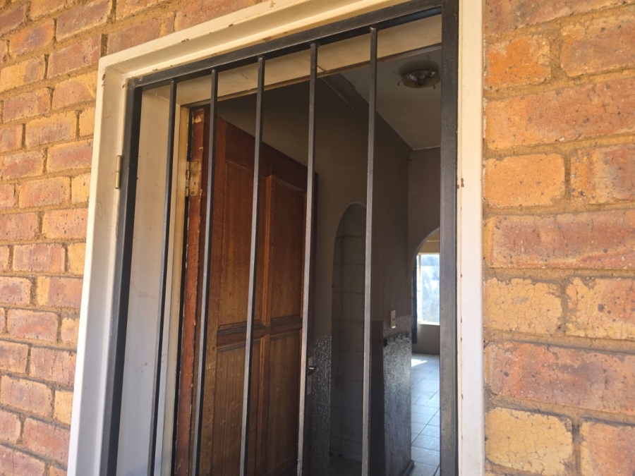 2 Bedroom Property for Sale in Ravensklip Gauteng