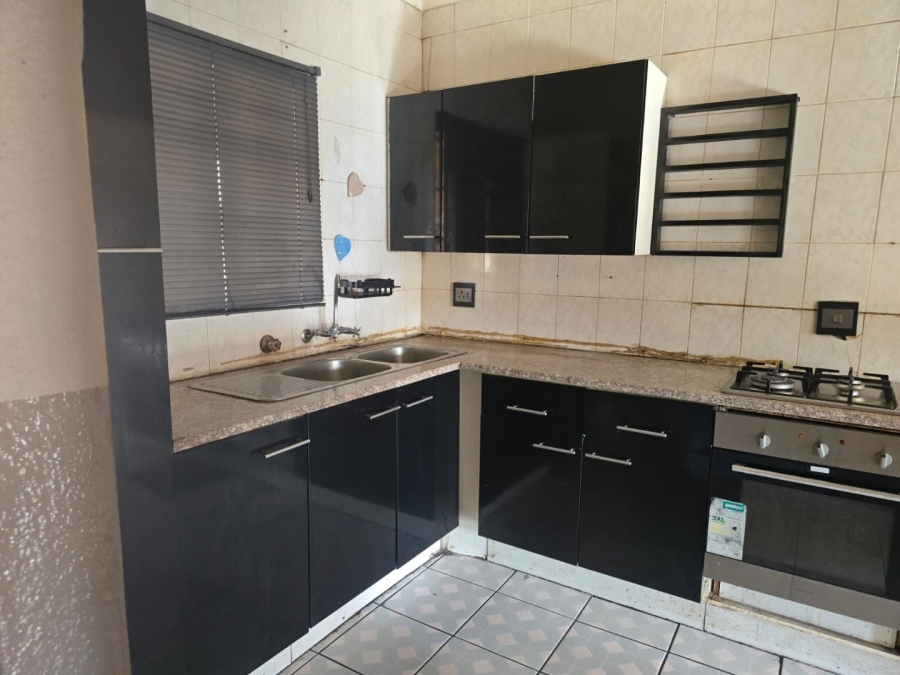 2 Bedroom Property for Sale in Ravensklip Gauteng