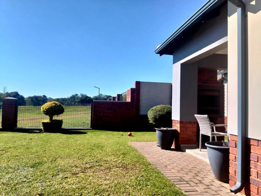 3 Bedroom Property for Sale in Amberfield Gauteng