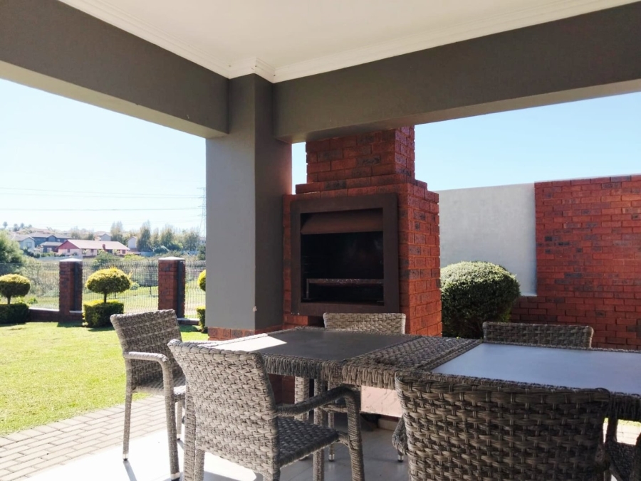 3 Bedroom Property for Sale in Amberfield Gauteng