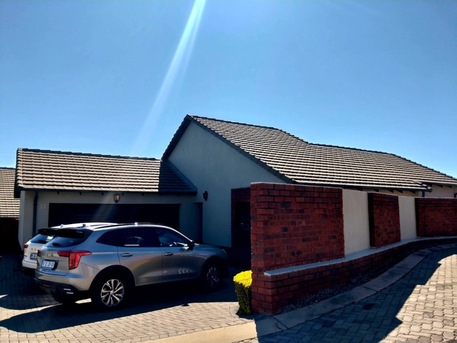 3 Bedroom Property for Sale in Amberfield Gauteng