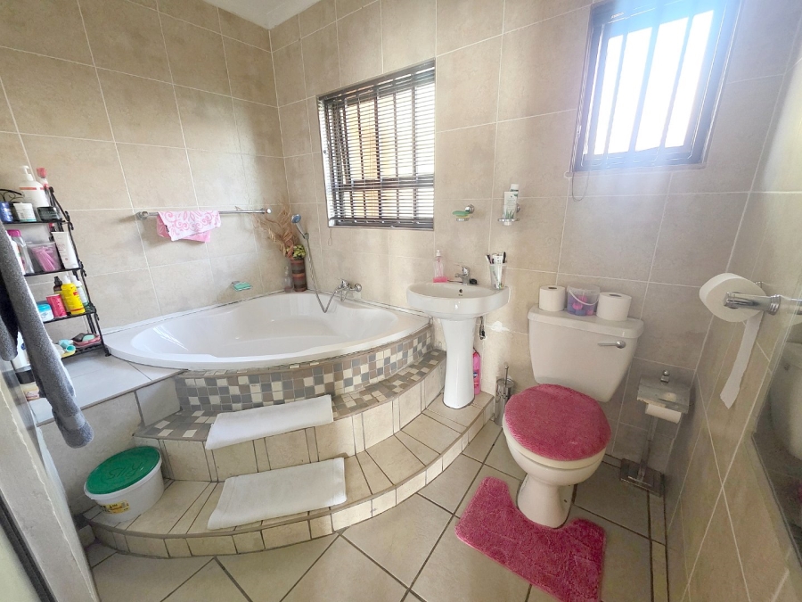 3 Bedroom Property for Sale in Visagie Park Gauteng
